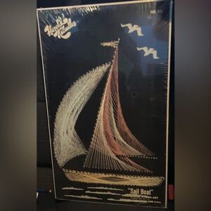 80βs string art unopened.